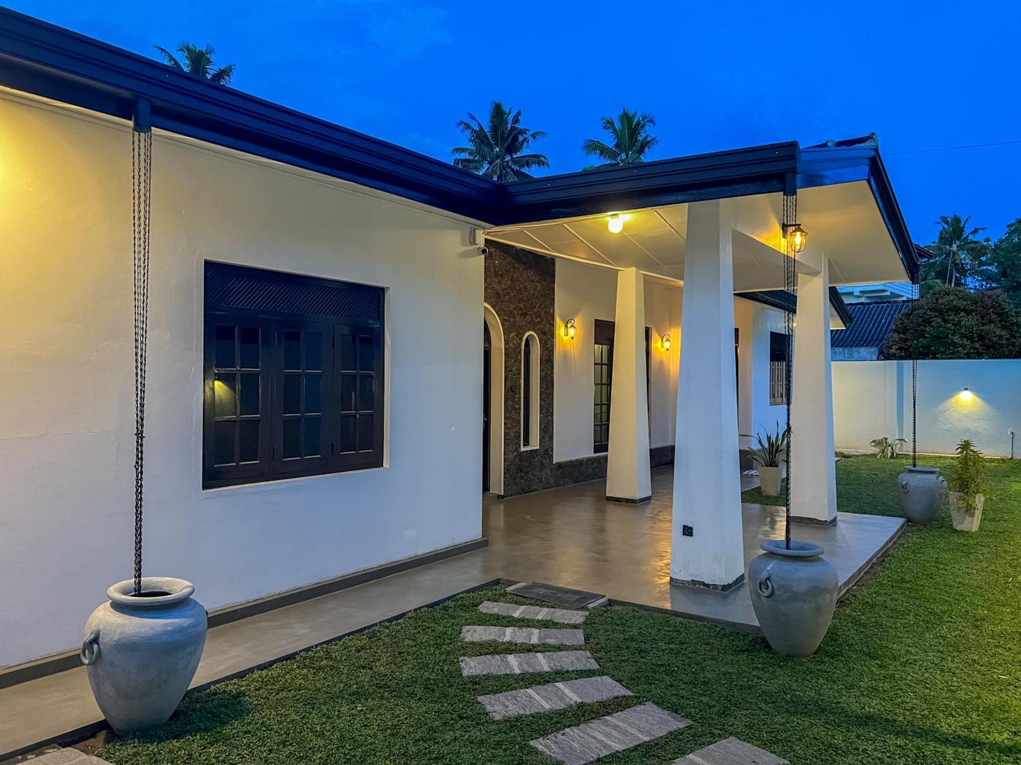 Villa River Breeze Weligama Exteriör bild